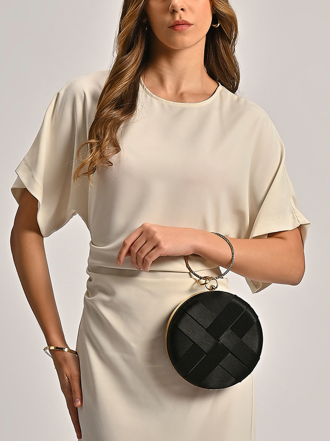 Orem Medium Circle Frame Clutch