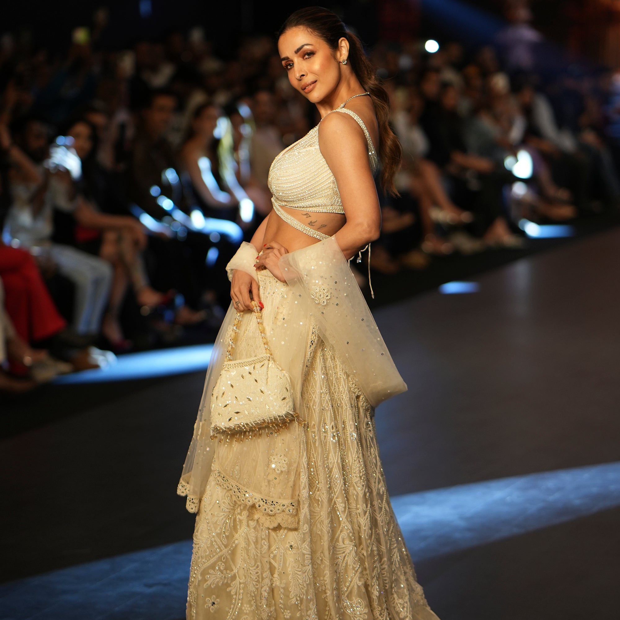 Lavie Luxe Crown White Medium Women's Potli