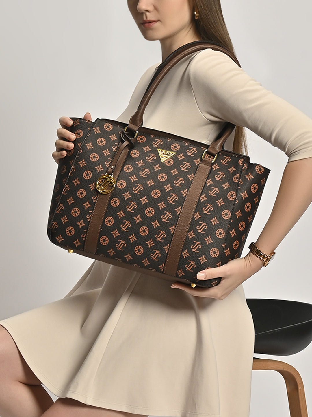 Mono Shelton Large Tote Bag