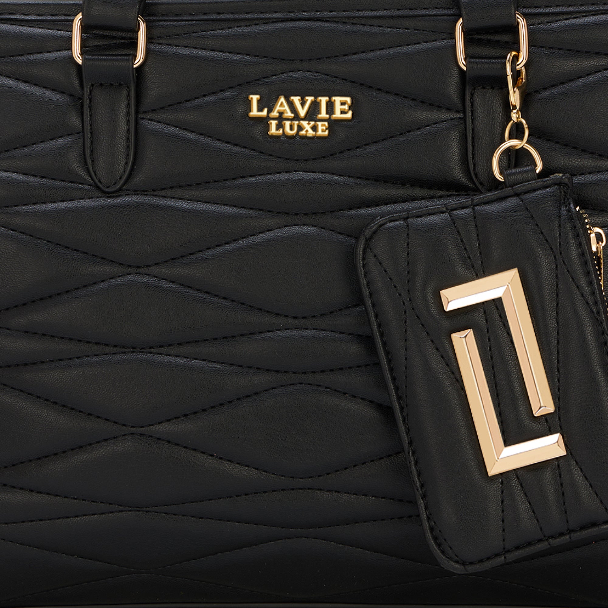 Lucie Quilted Medium Box Black