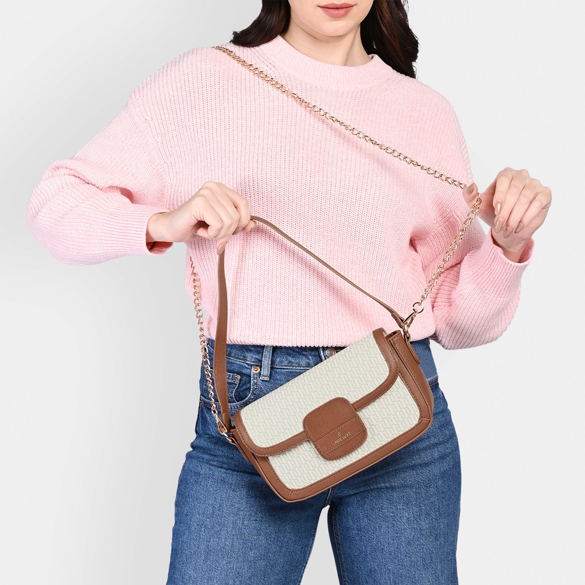 Mono Quad Medium Sling Bag