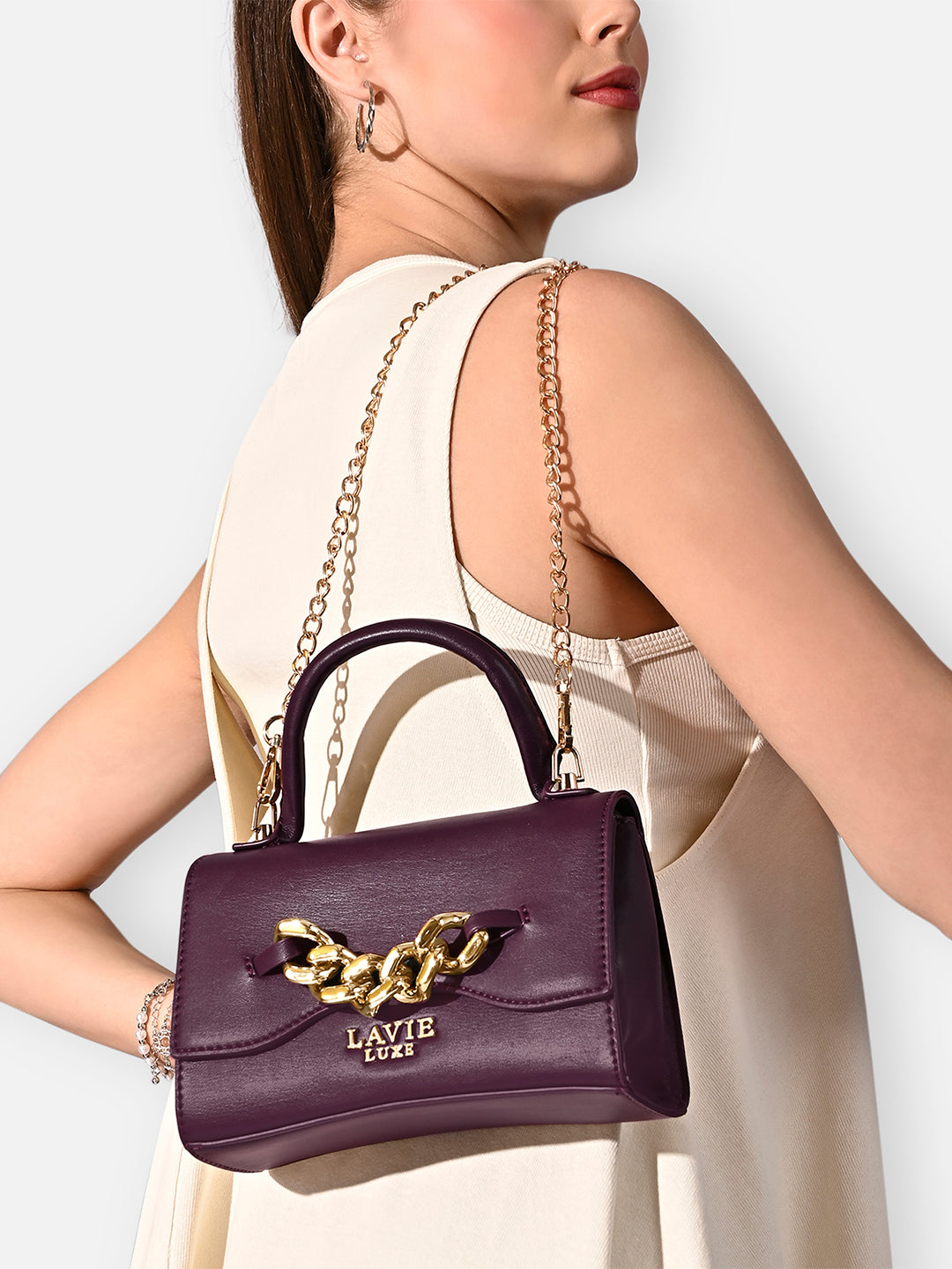 Chain25 Flap Small Sling Bag Wine