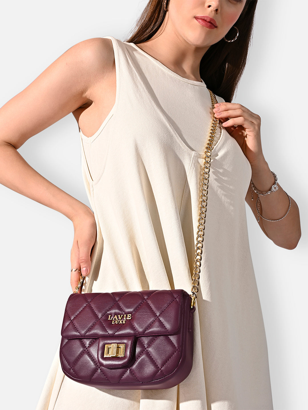 Chan25 Flap Small Sling Bag Wine