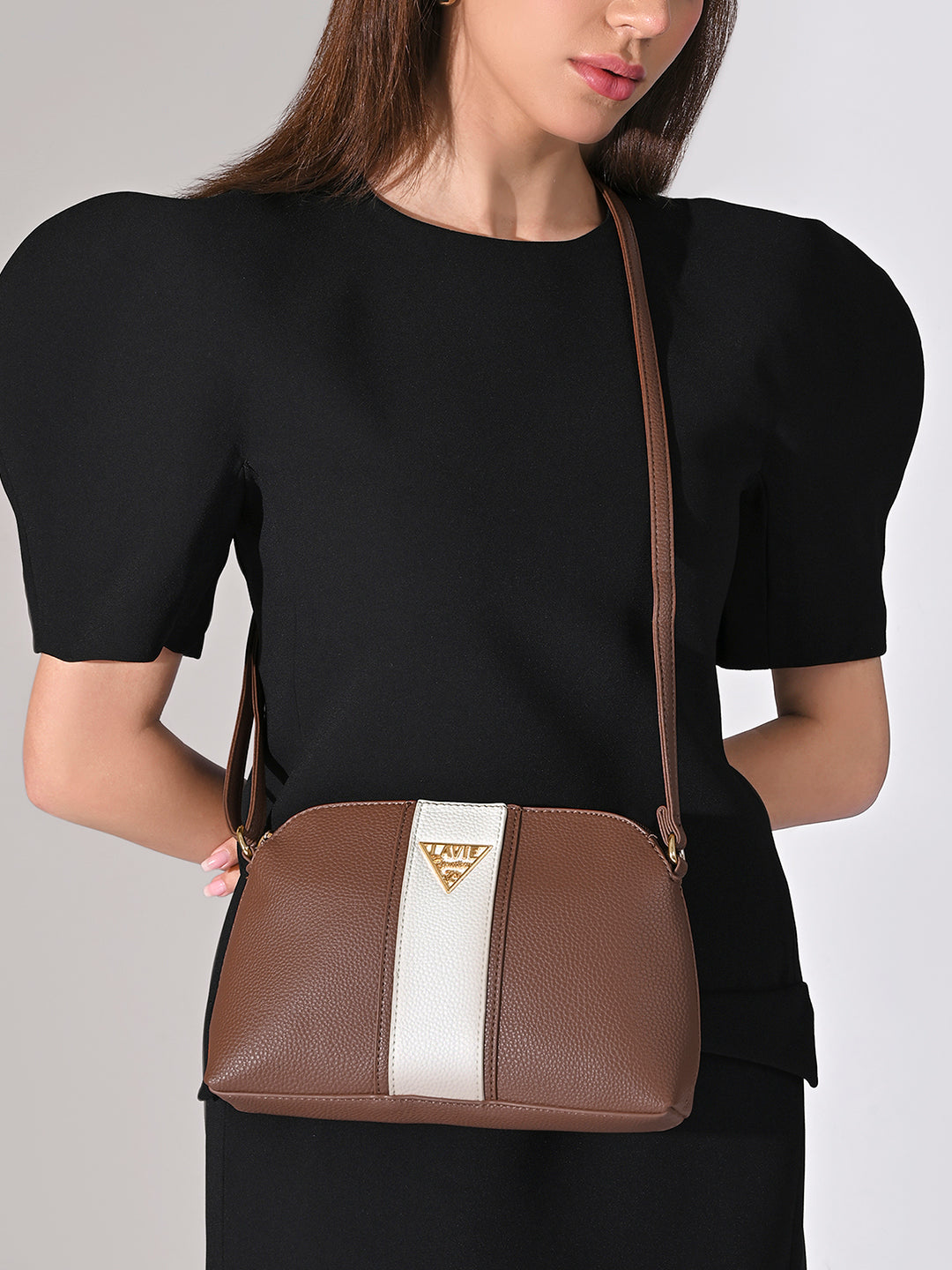 Georgia Small Sling Bag Tan