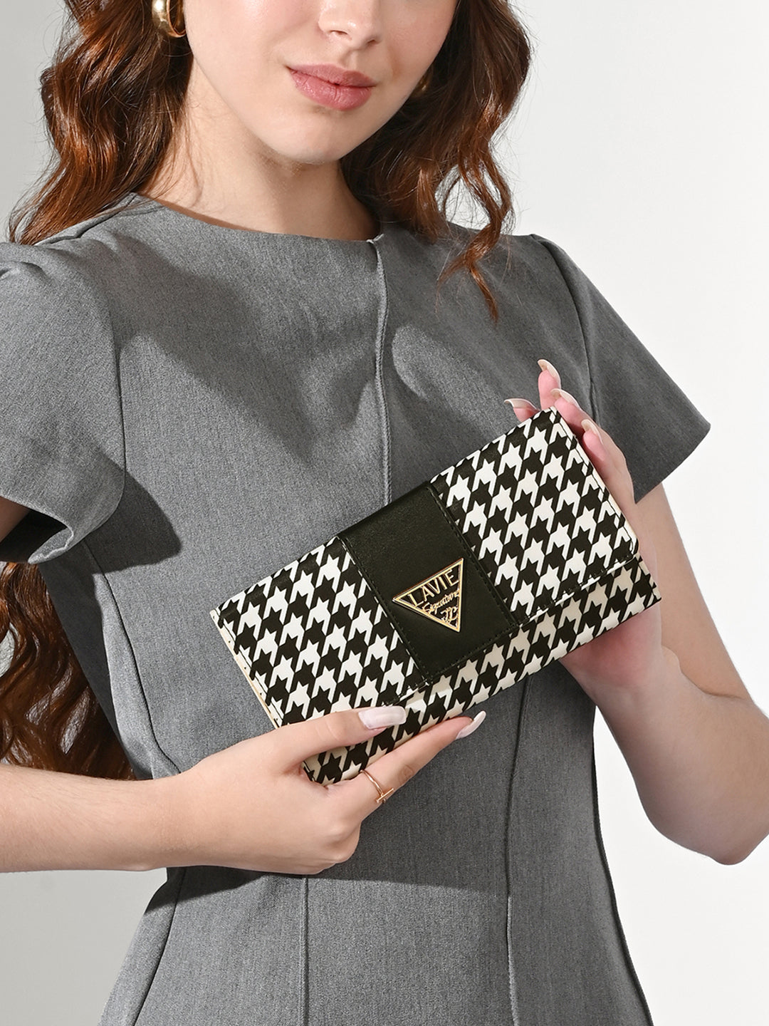 Newark Small Zip Around Large Wallet