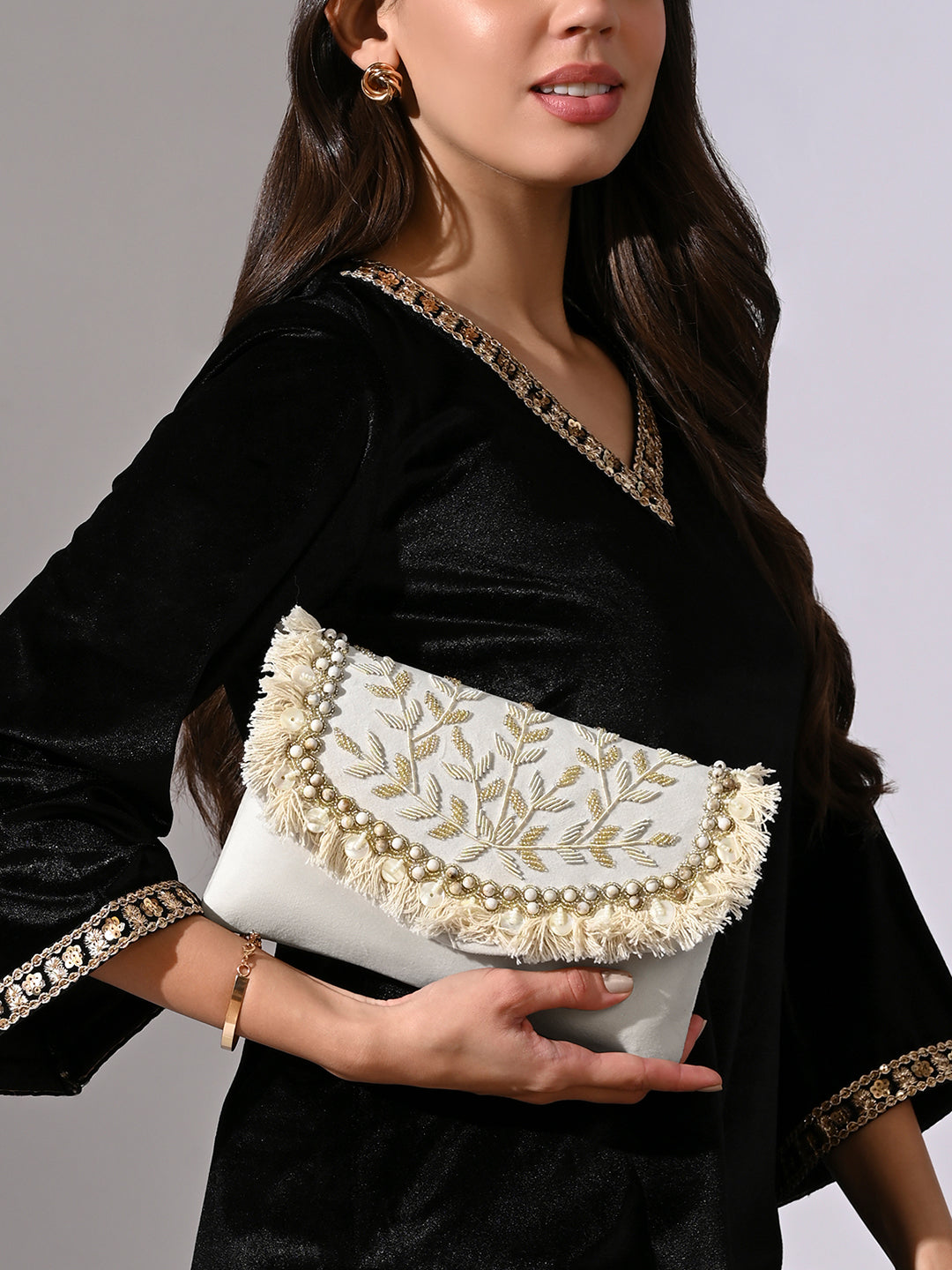 Irvine Medium Emb Envelop Clutch