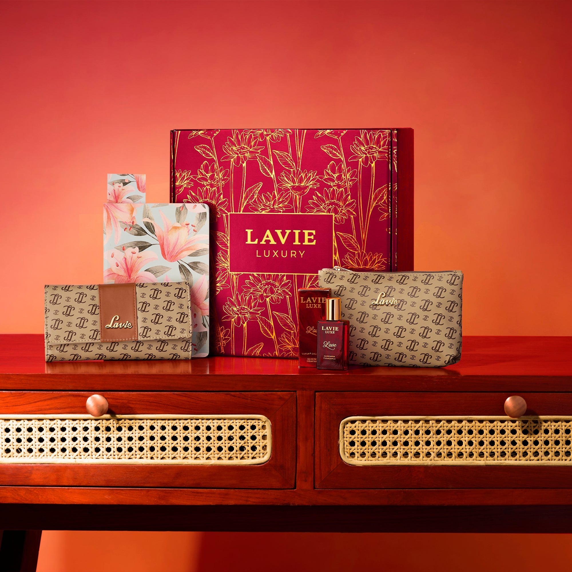 Scarlet Wallet 2 Women Giftset
