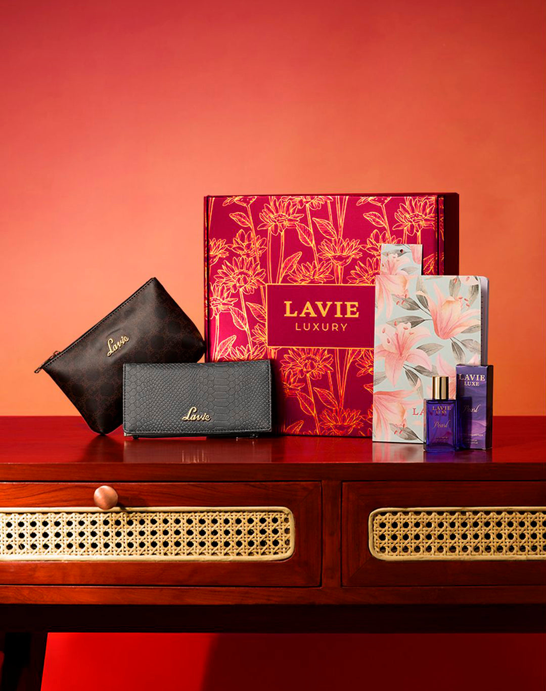 Scarlet Wallet 2 Women Giftset