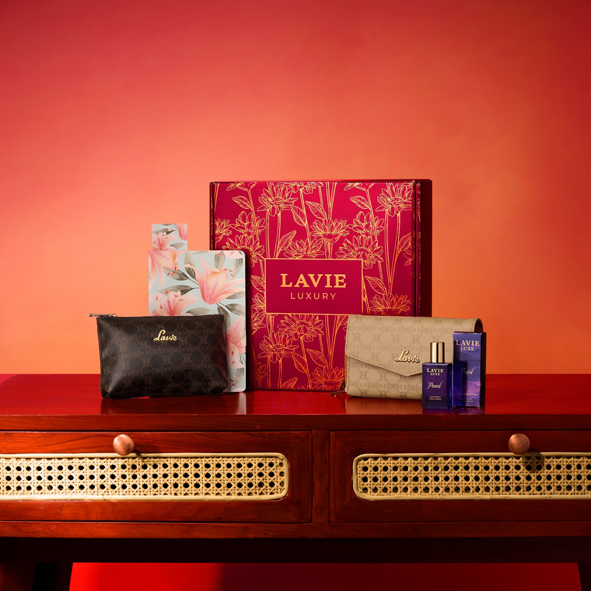 Scarlet Sally 2 Women Giftset