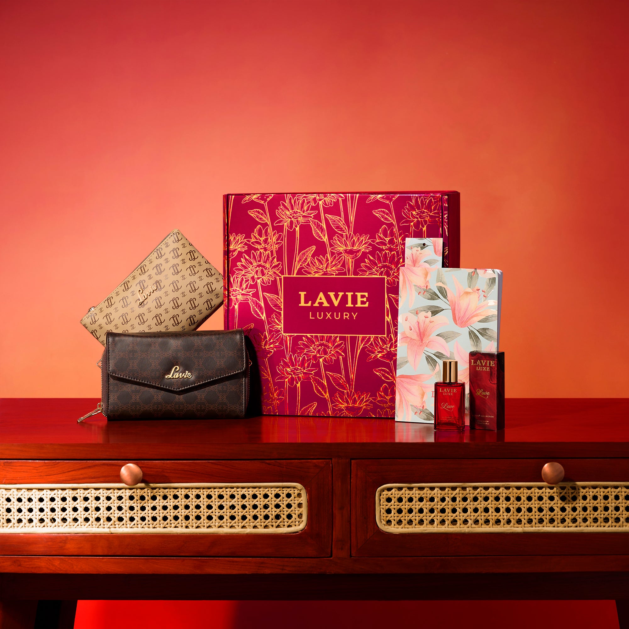 Scarlet Sally 1 Women Giftset