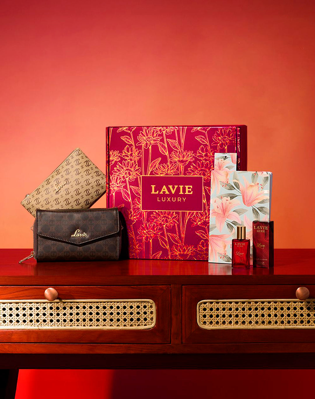 Scarlet Sally Women Giftset