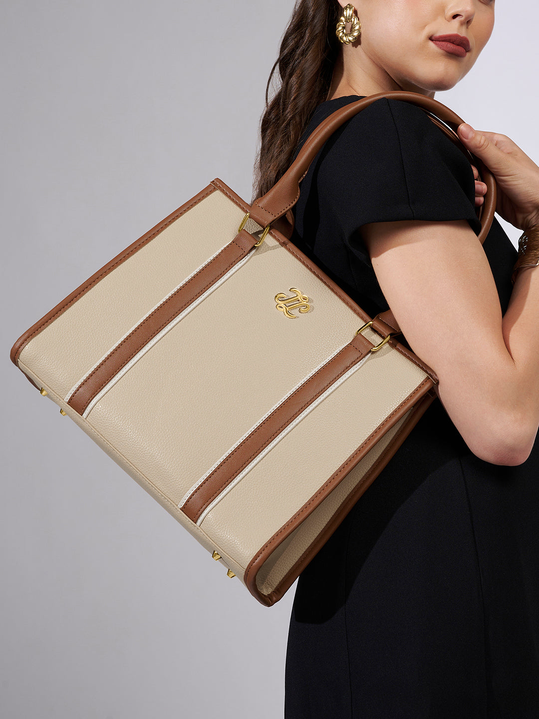 Winslet Medium Box Satchel Bag Ladies Handbag Beige