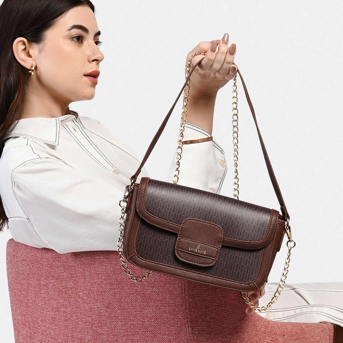 Mono Quad  Medium Sling Bag