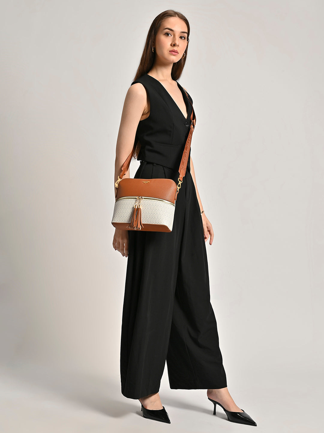 Mono Tiara25 Tassel Medium Sling Handbag