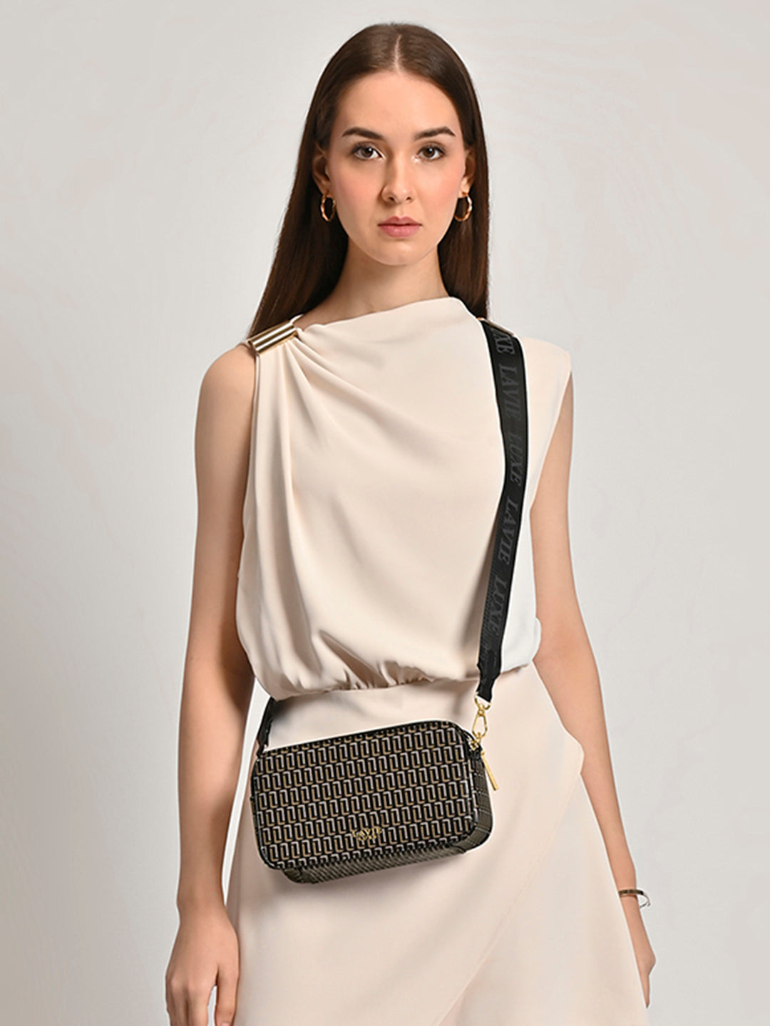 Mono Fenny25 Small Box Sling Bag