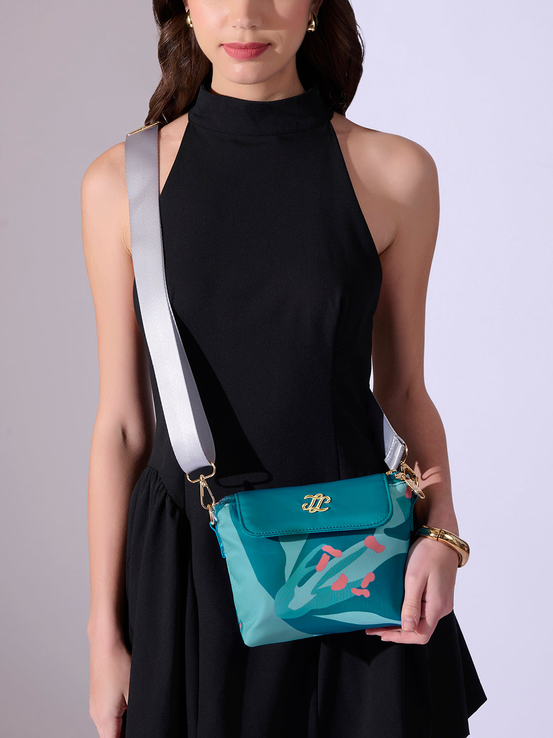 Capela Neosho Slingbag
