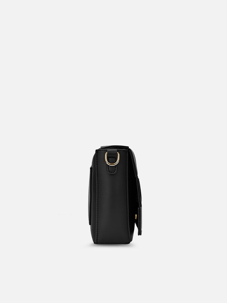 Bot Elle Flap Medium Sling Bag Black