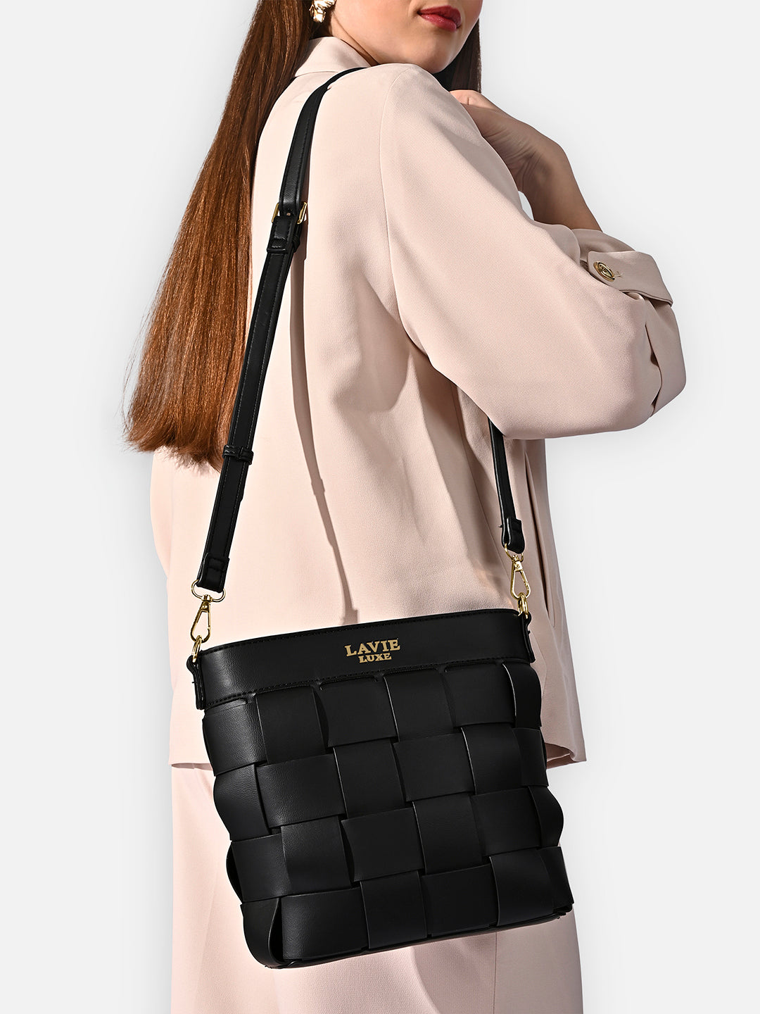 Bot Elle Medium Top Zip Black