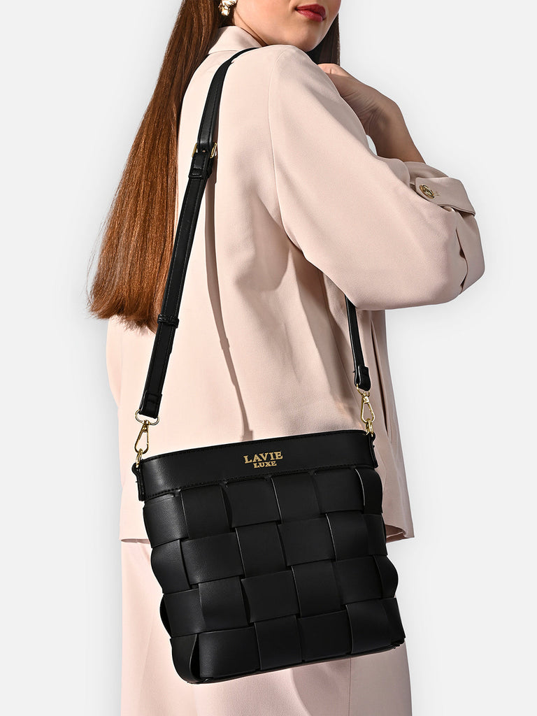 Bot Elle Medium Top Zip Black