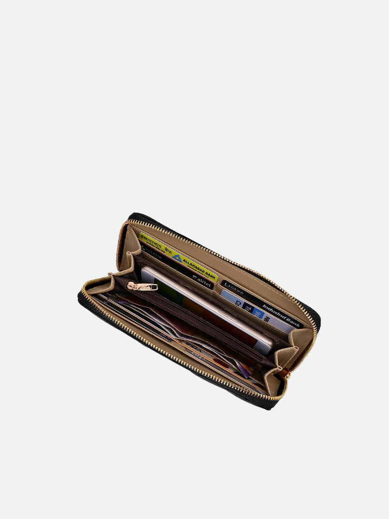 Quilt Berlin Zip Around Large Wallet