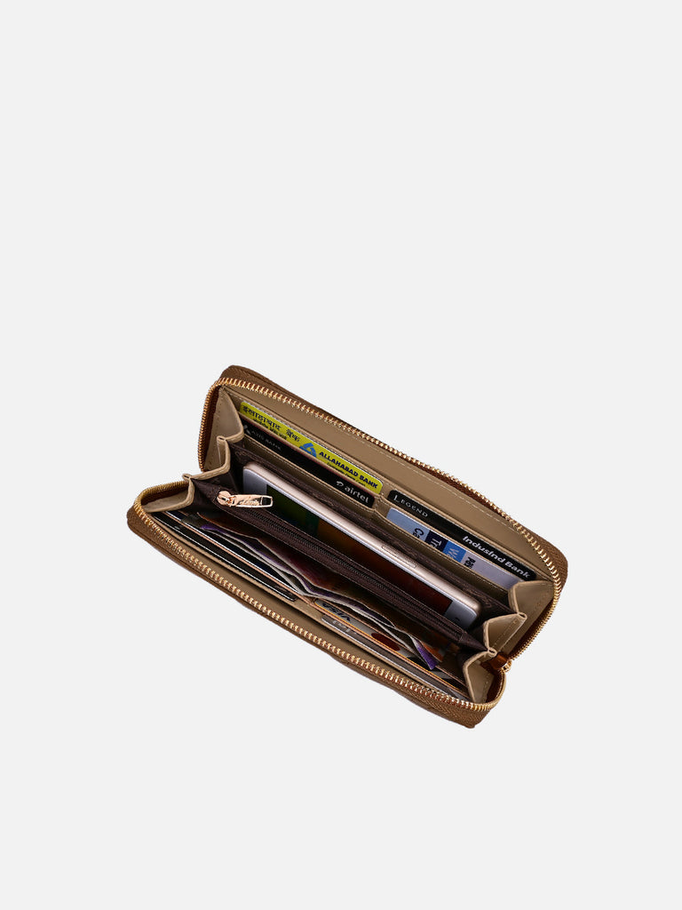 Quilt Berlin Zip Around Large Wallet