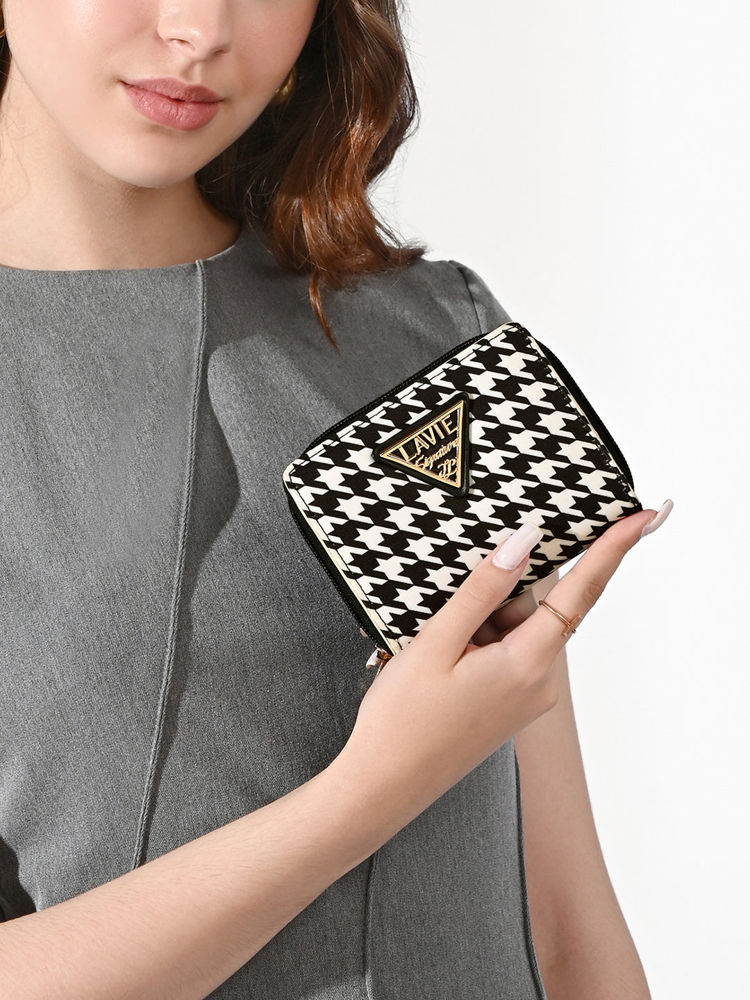 Newark Small Zip Around Small Wallet