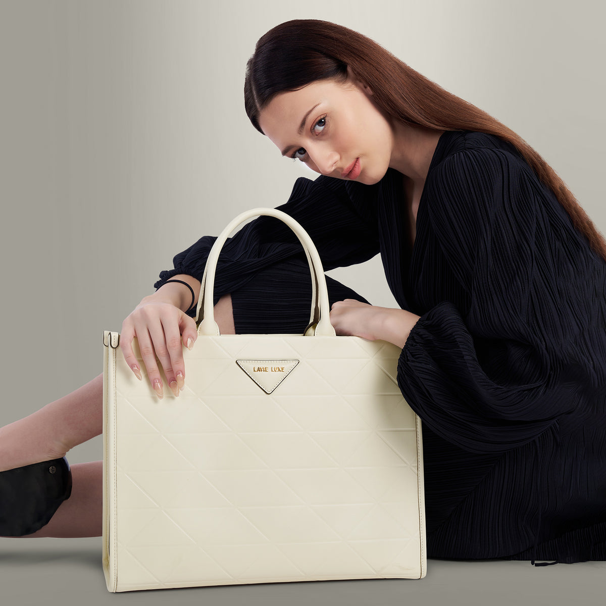 Lavie Luxe Mona Box Satchel Bag Large Off White